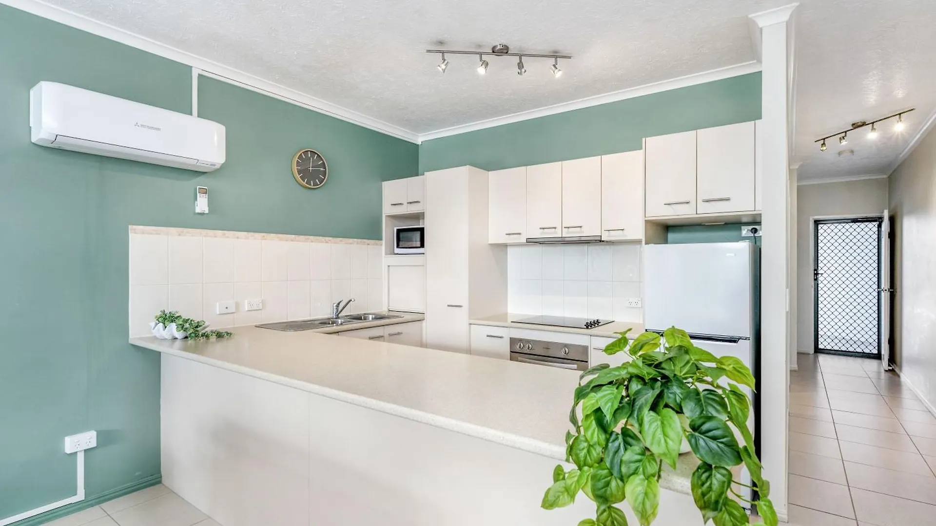 Shelly Bay Resort Hervey Bay Apartahotel